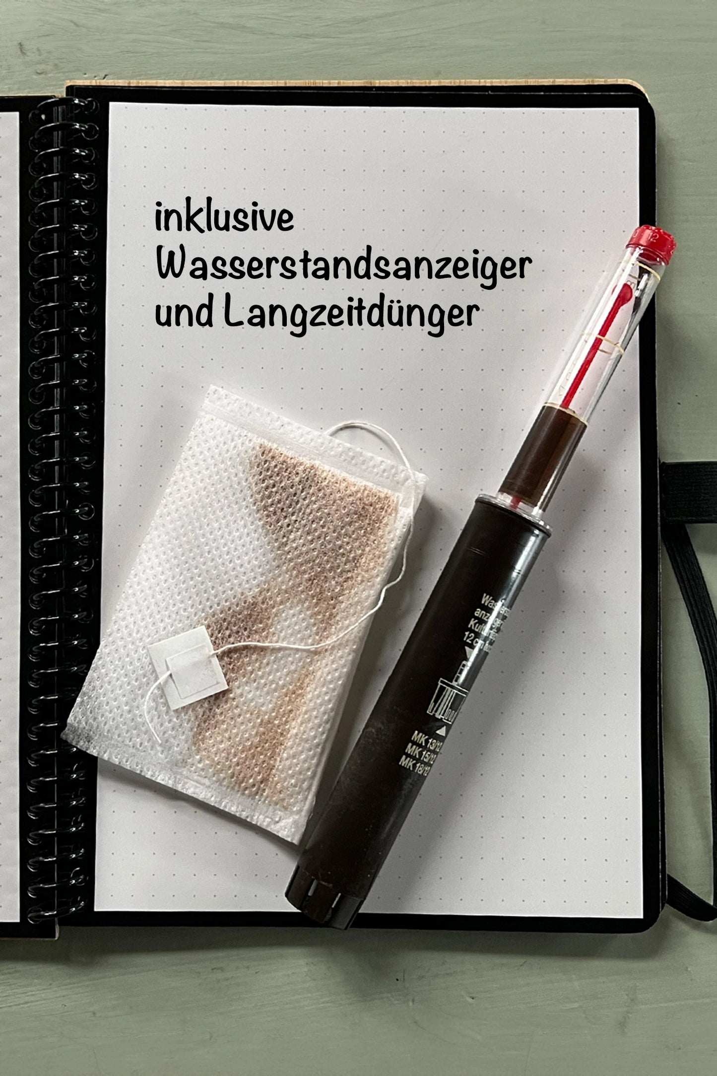 inklusive Wasserstandsanzeiger und langzeitdünger